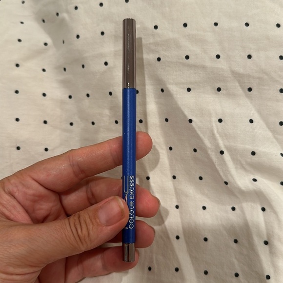 MAC Colour Excess Gel Pencil Eyeliner - Perpetual Shock- New In Box- Authentic - Picture 4 of 5